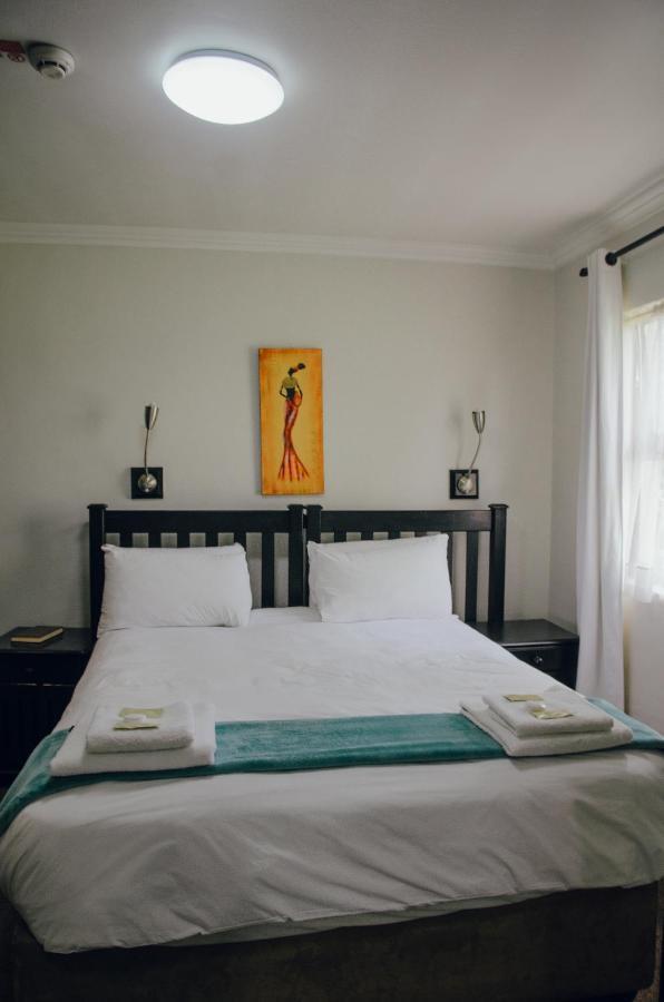 Towers Lodge Boksburg Bagian luar foto