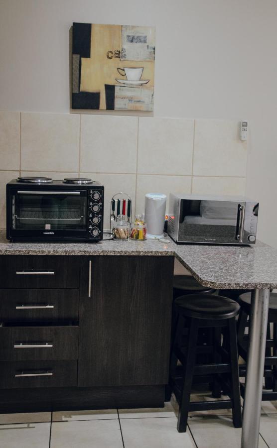 Towers Lodge Boksburg Bagian luar foto