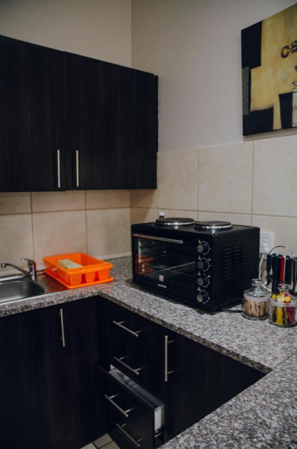Towers Lodge Boksburg Bagian luar foto
