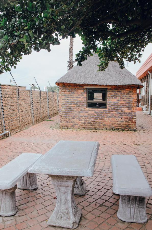 Towers Lodge Boksburg Bagian luar foto