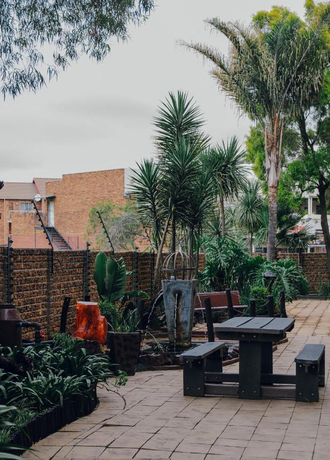 Towers Lodge Boksburg Bagian luar foto