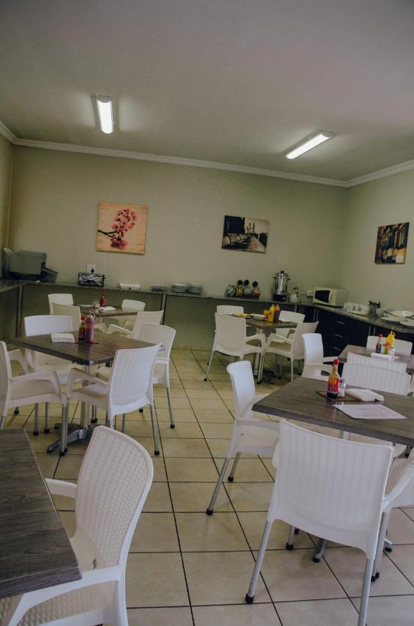 Towers Lodge Boksburg Bagian luar foto