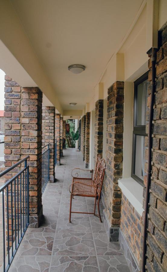 Towers Lodge Boksburg Bagian luar foto