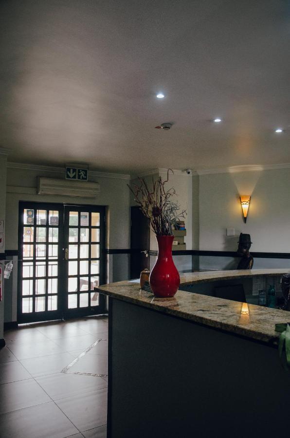 Towers Lodge Boksburg Bagian luar foto