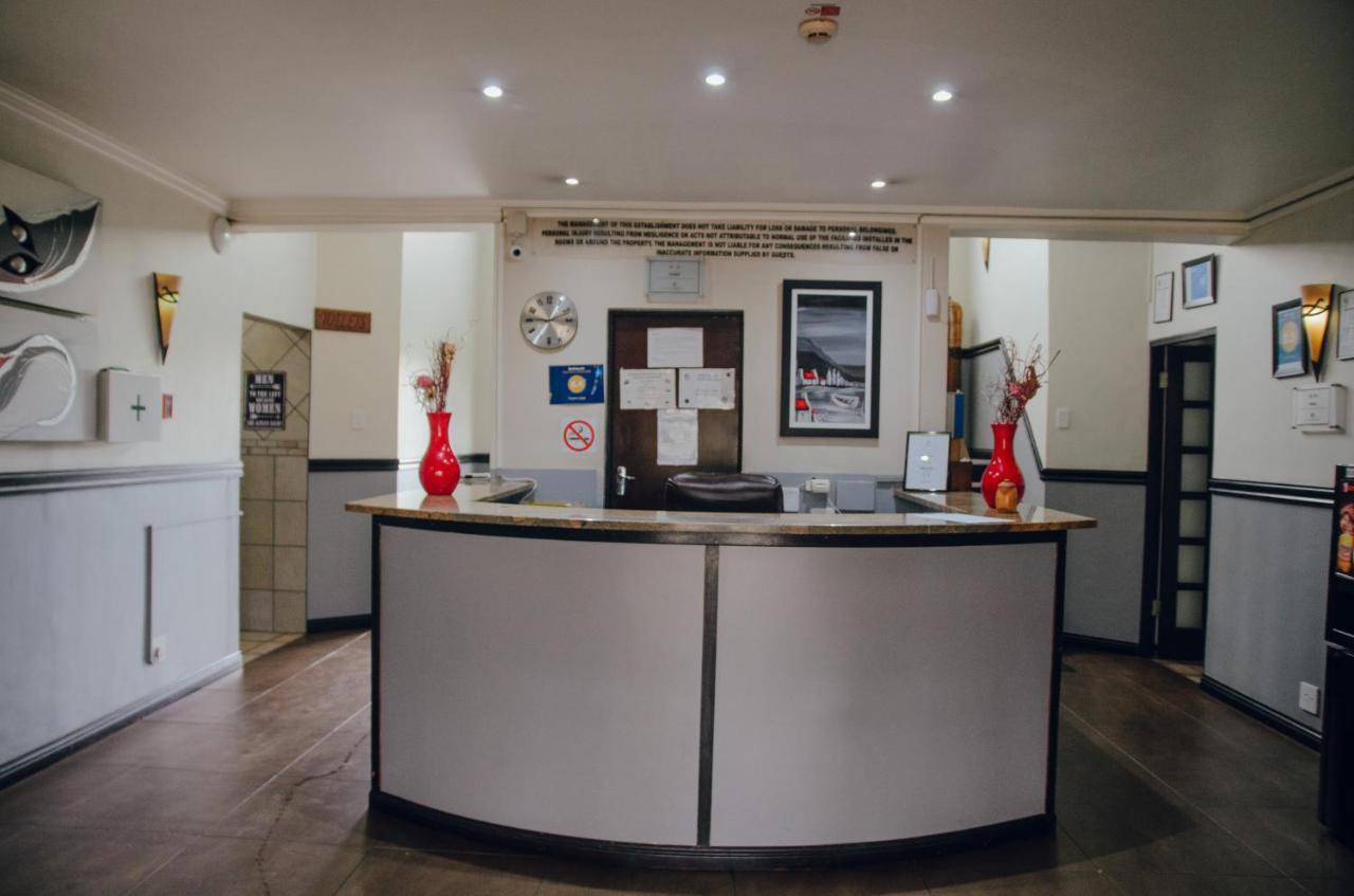 Towers Lodge Boksburg Bagian luar foto