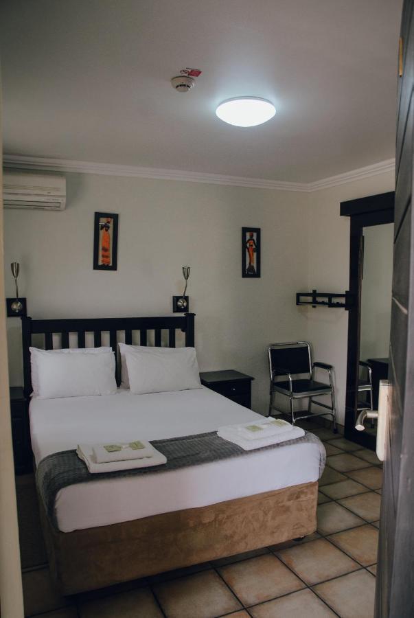 Towers Lodge Boksburg Bagian luar foto