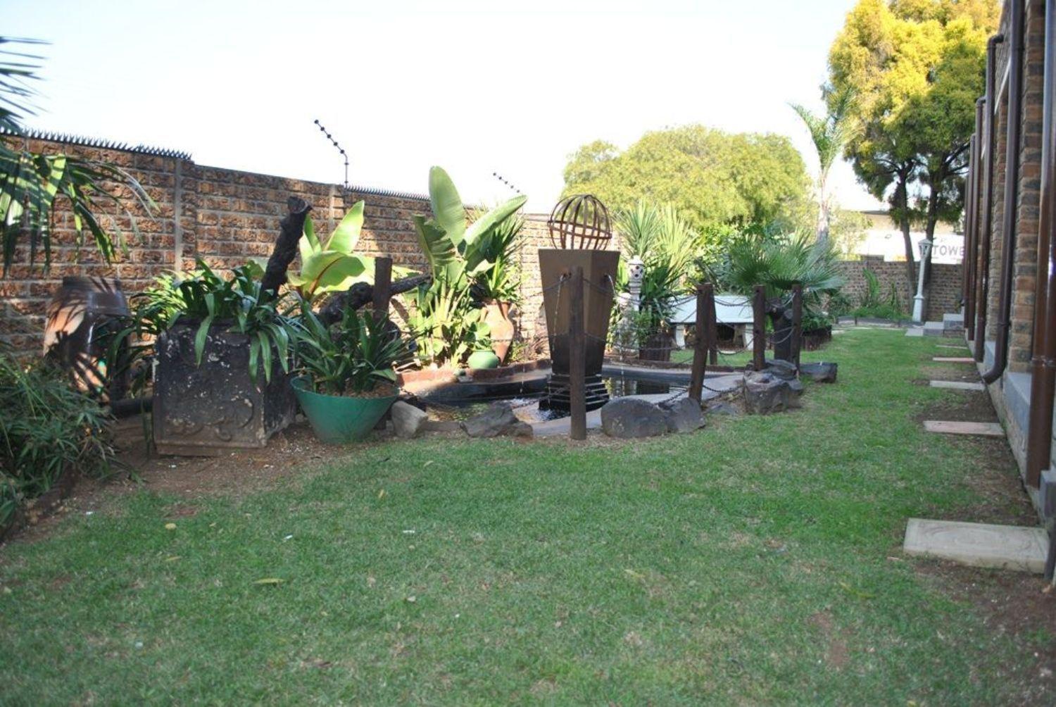 Towers Lodge Boksburg Bagian luar foto