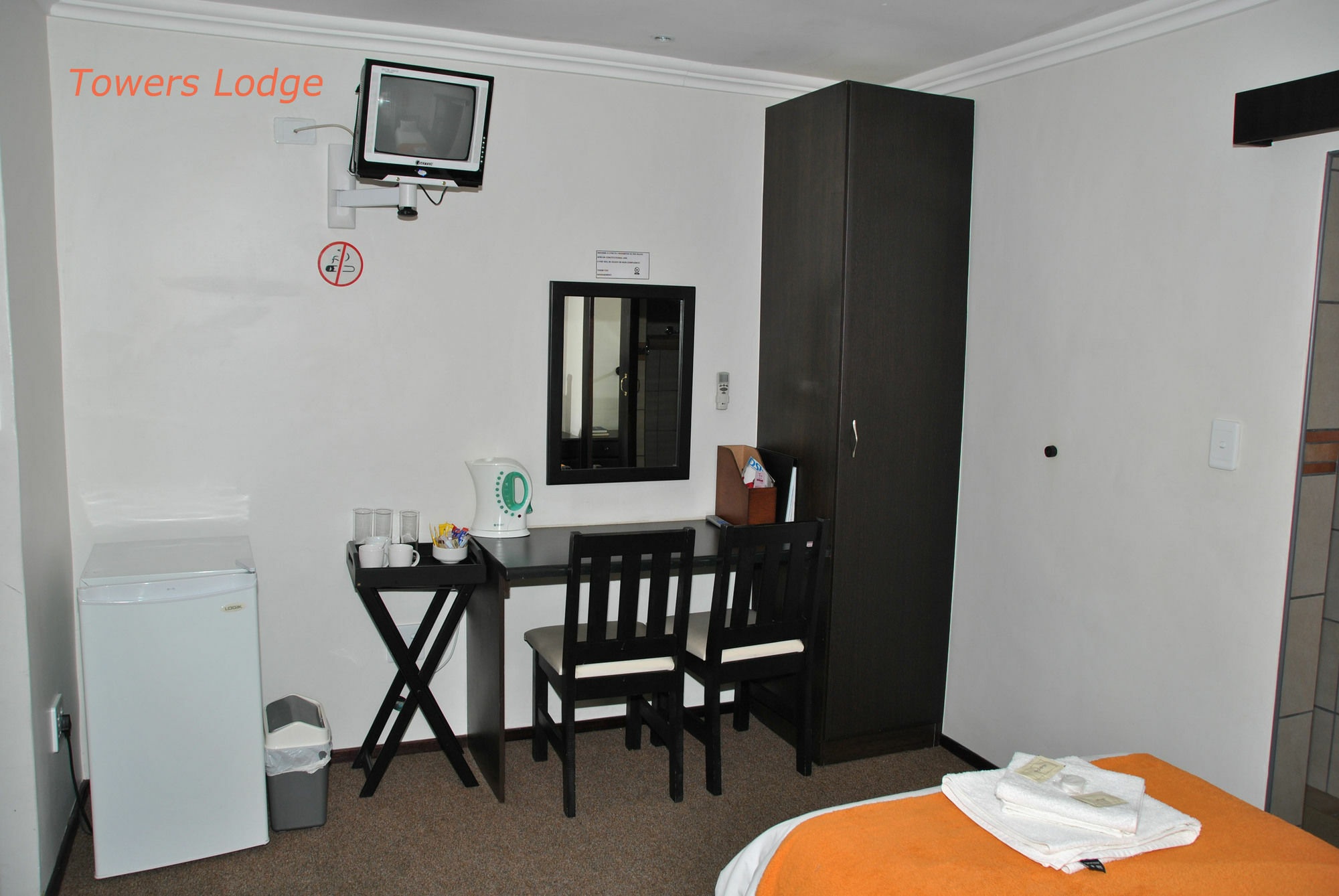 Towers Lodge Boksburg Bagian luar foto